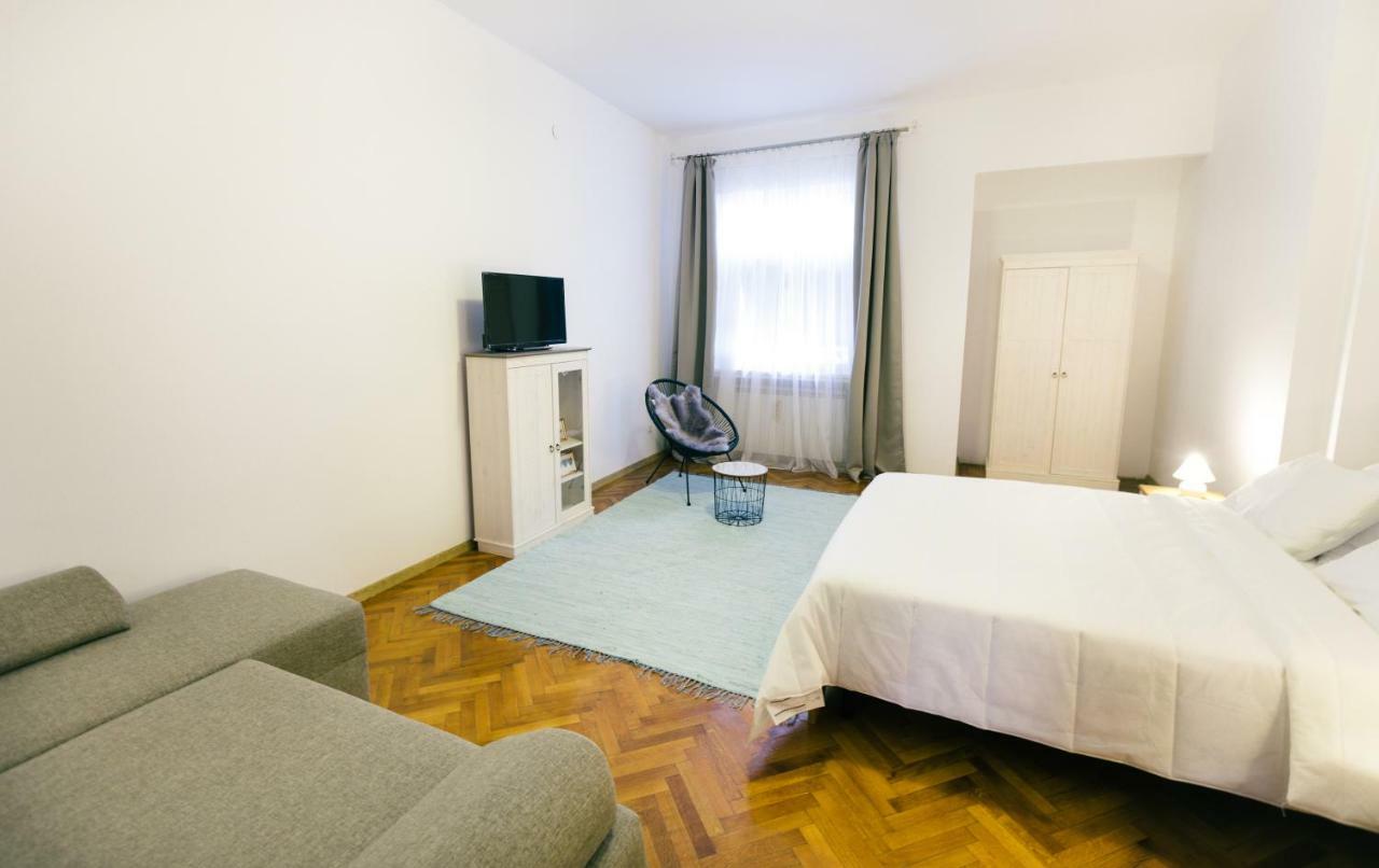 Street View Apartments Сибиу Экстерьер фото